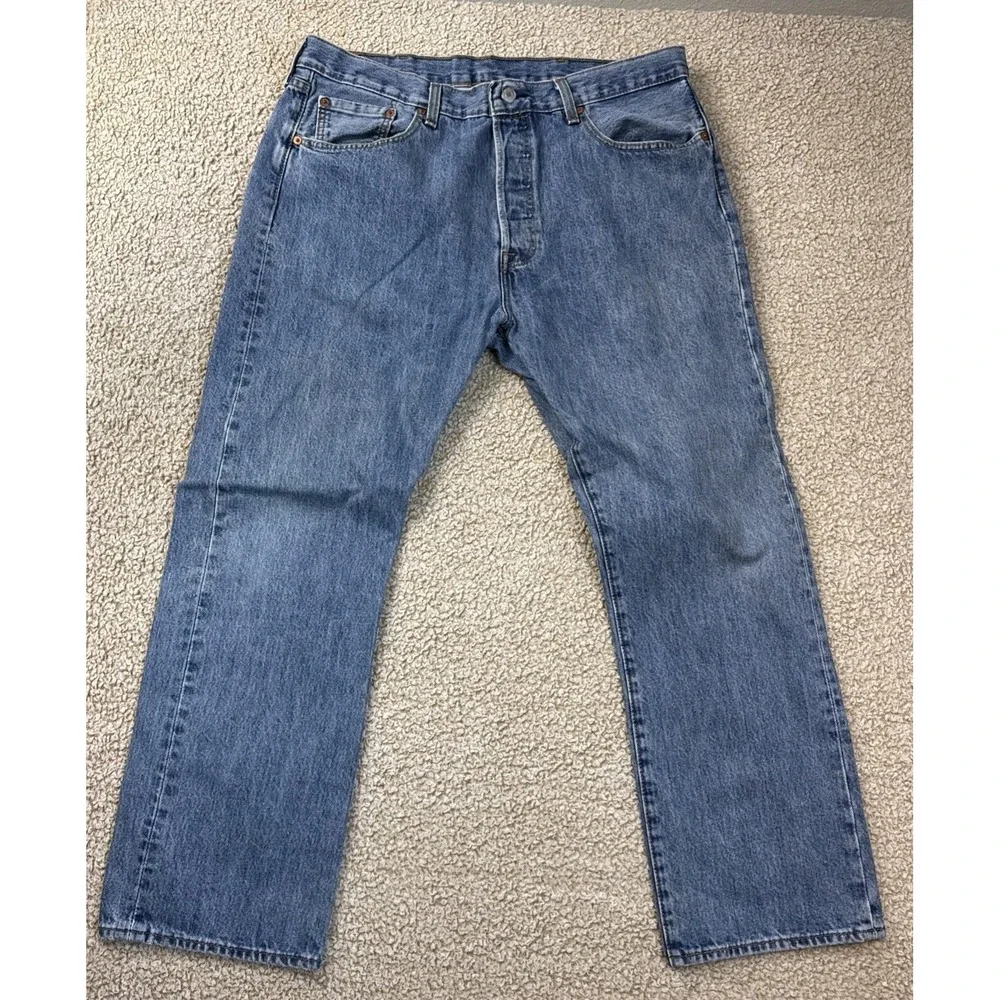 Levi's 501 Jeans Men's 38x30 Button Fly Medium Wash Cotton Straight Classic
